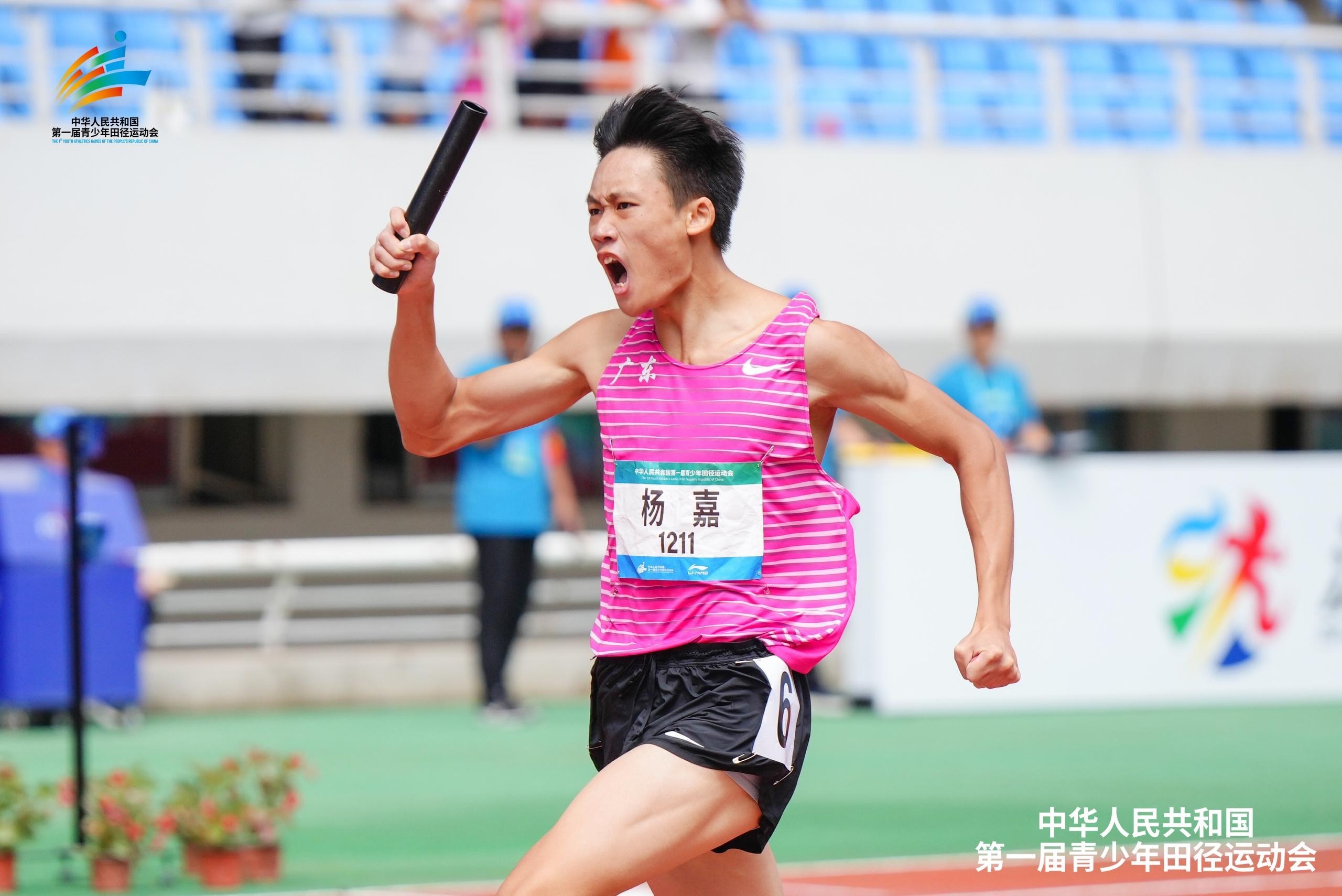 少年纪录, amp, 记者