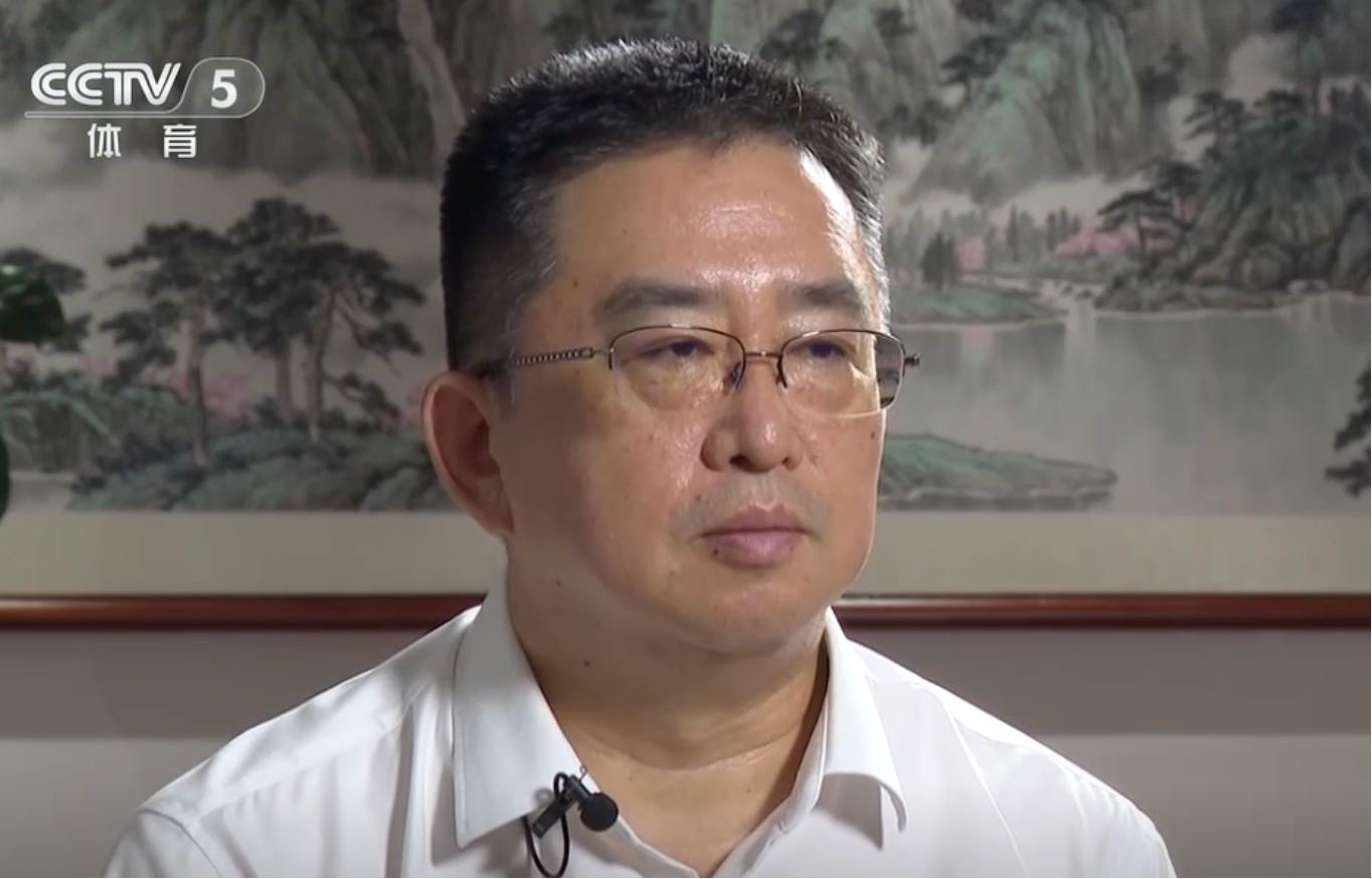 支持态度是, 人俱乐部的, 否成熟 支持态度是, 人俱乐部的, 否成熟