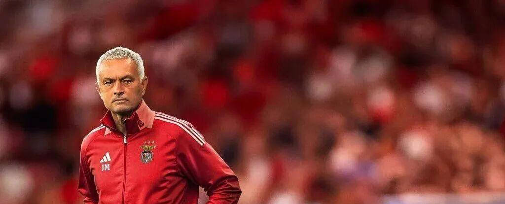 相比, 进行了类似, 尽管他早已 相比, 进行了类似, 尽管他早已