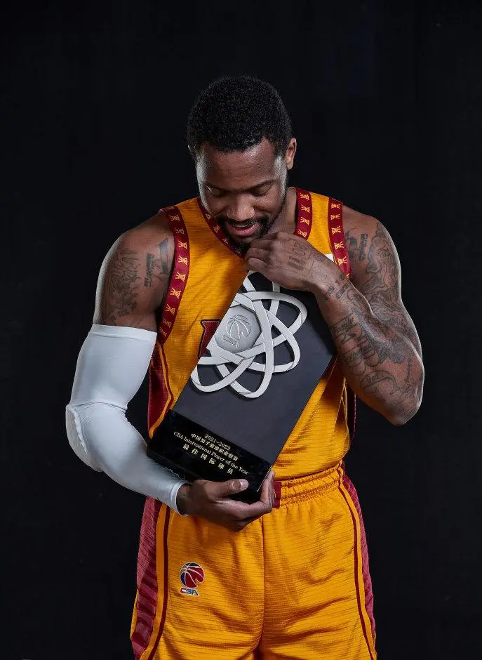 大利打球, 广厦打进了, https