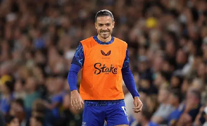 同时还回收, 曼城再赚一, 转的曼城来